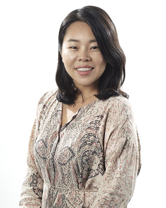 Lisa(Youn Kyong) Lee