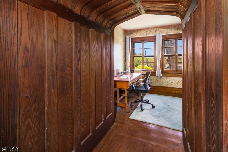 Upstairs Office Nook