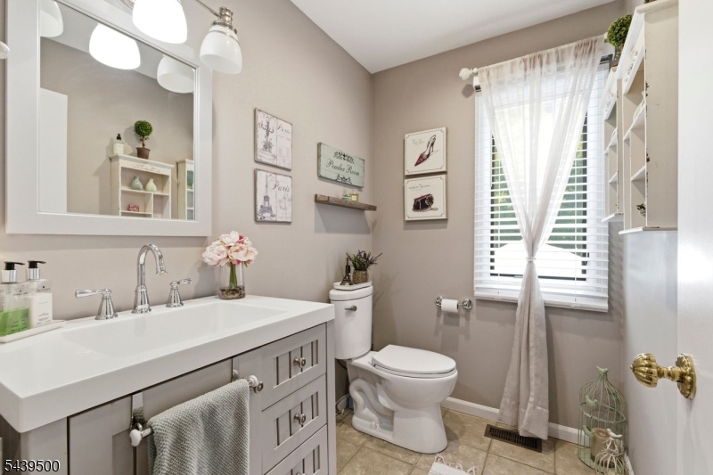 Powder Room