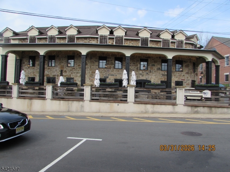 FRONT CORNER VIEW