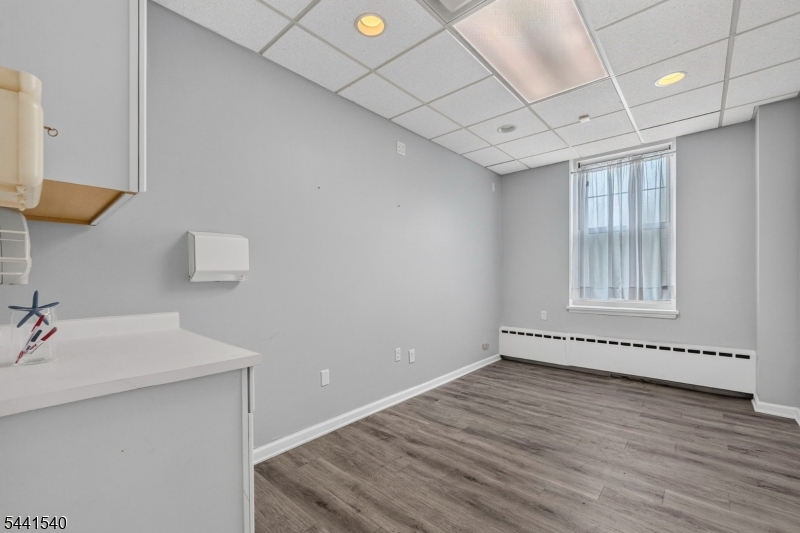 1st floor right unit