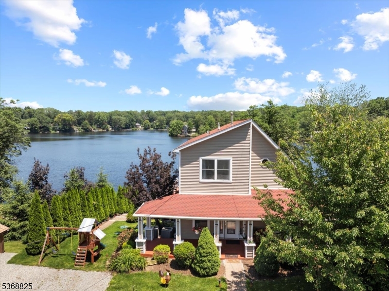 Front of house w/view of lake