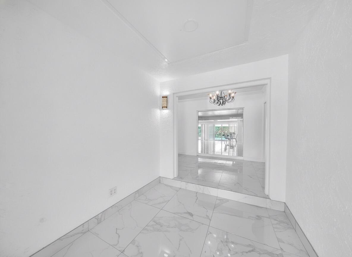 ENTRANCE HOME