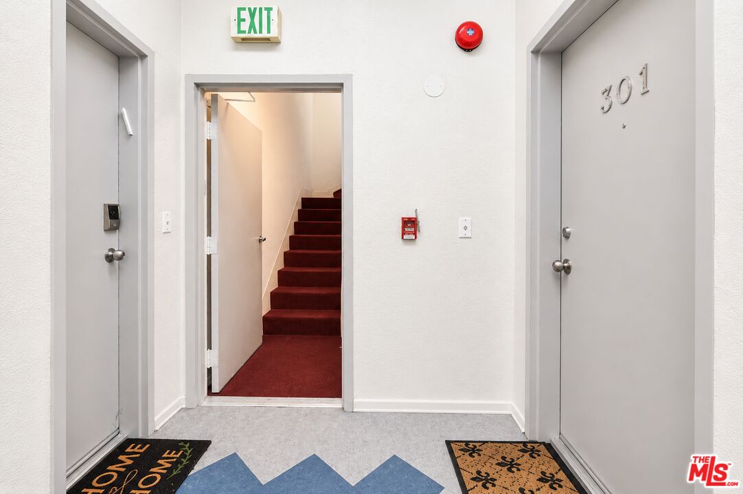 2 units per floor. 4 floors