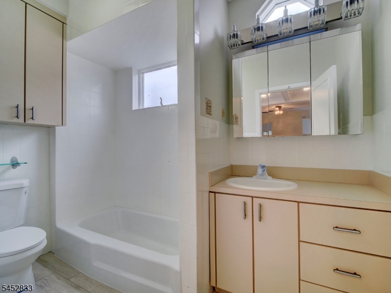 Unit 1: Bathroom