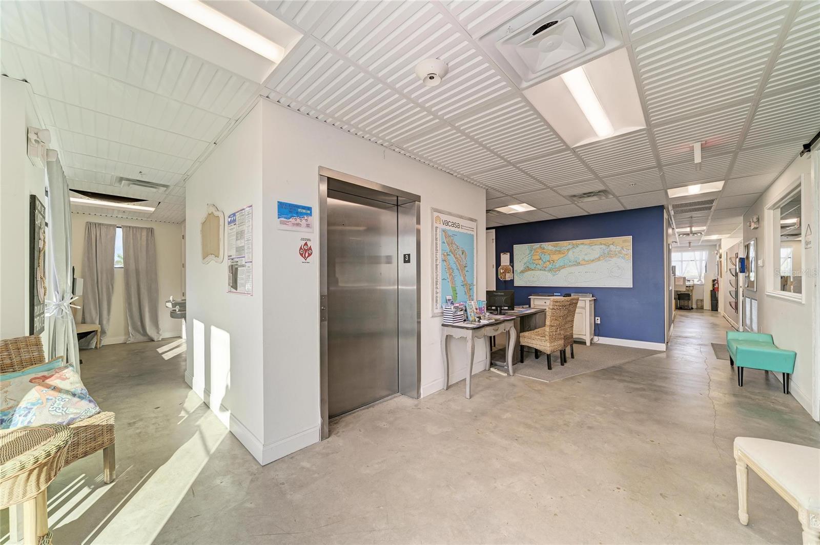 Third level - Lobby area and Elevator