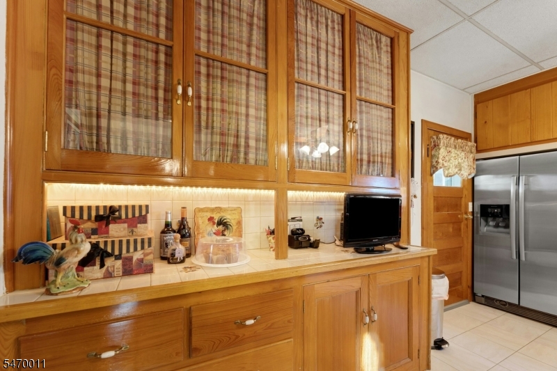 Unit 1 Built-In Cabinetry