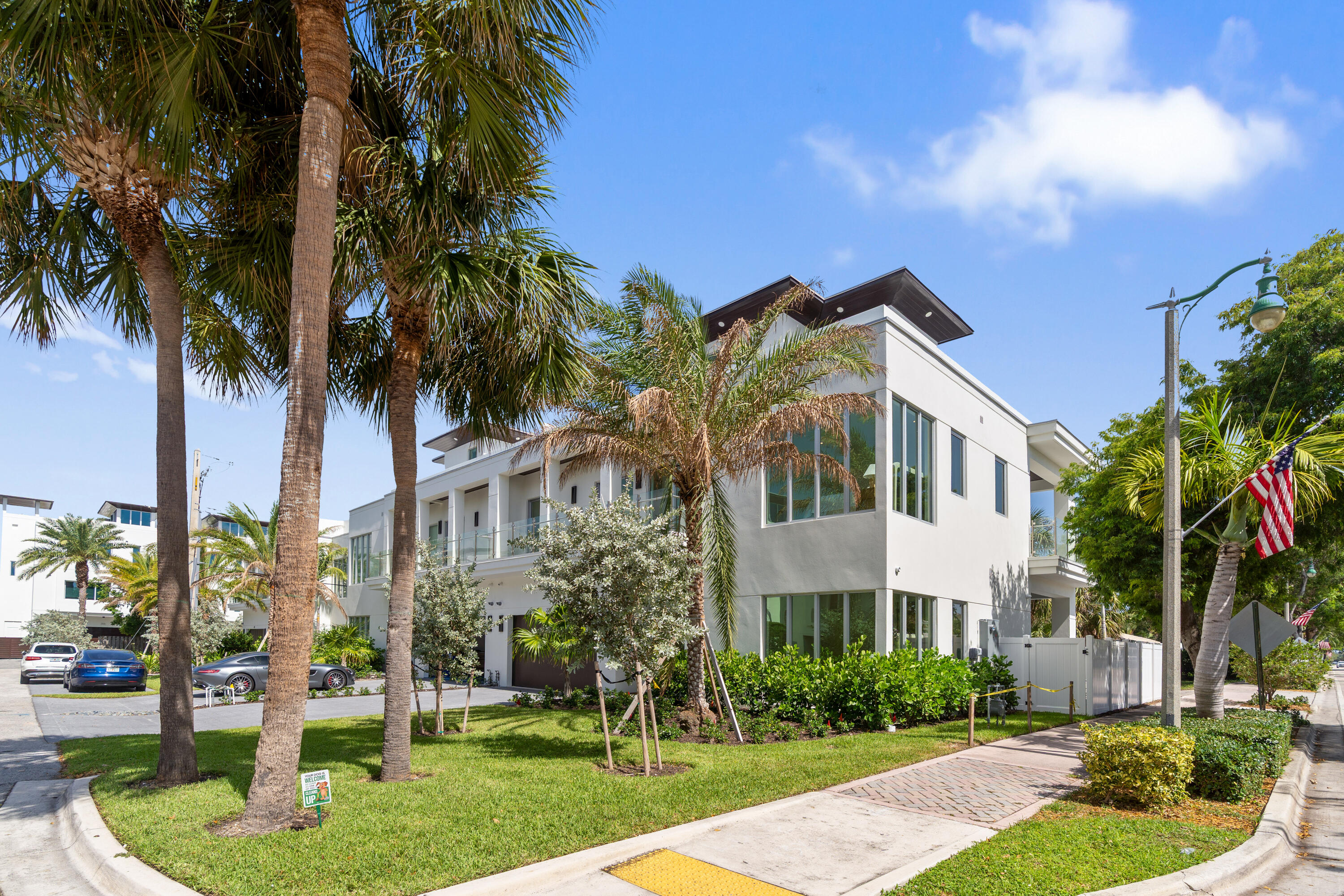 A remarkable luxury townhome rental that redefines upscale living in the heart of Lauderdale By The Sea. This beautifully designed 3,027 sq. ft reside