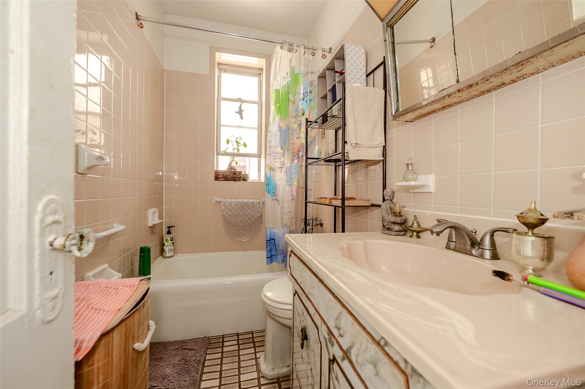 Unit 2 Bathroom