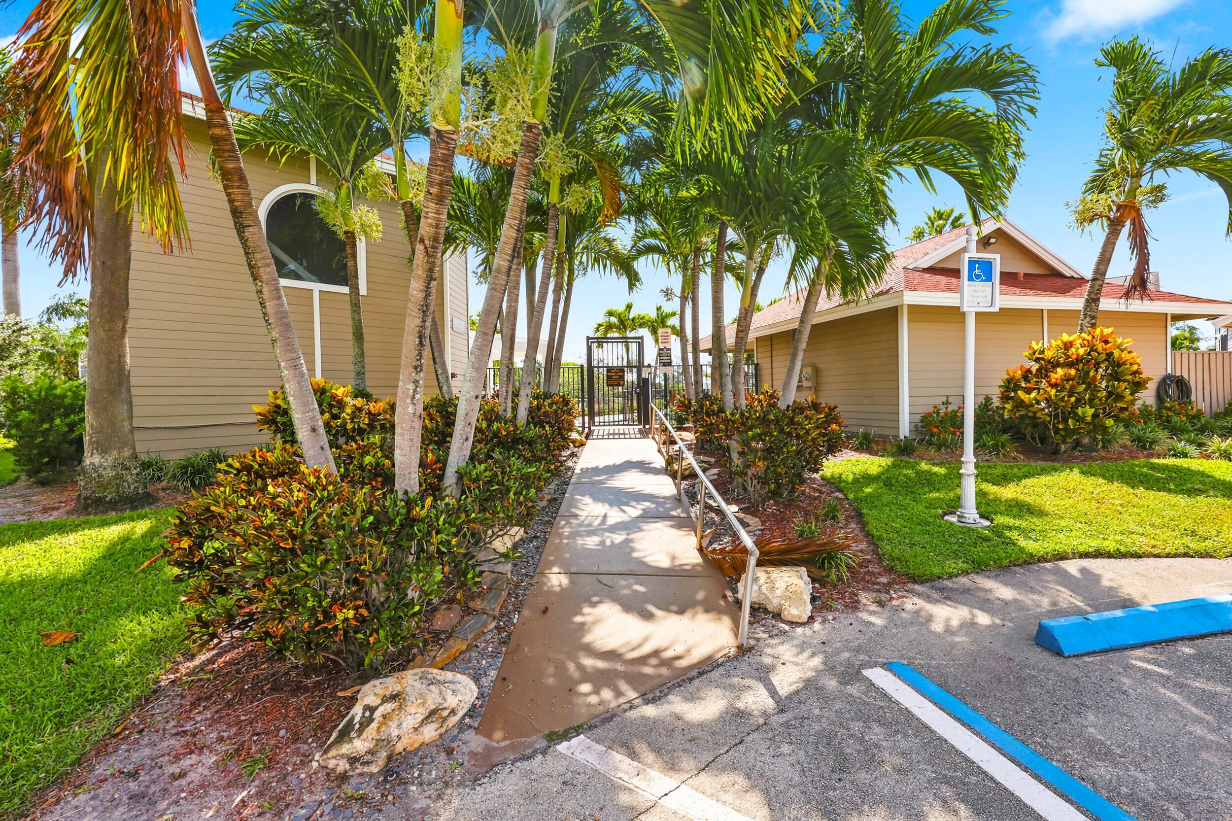 Fairfield at Boca is a gated community in the heart of Central Boca Raton, conveniently located near the mall, FAU, upscale dining, and premier shoppi