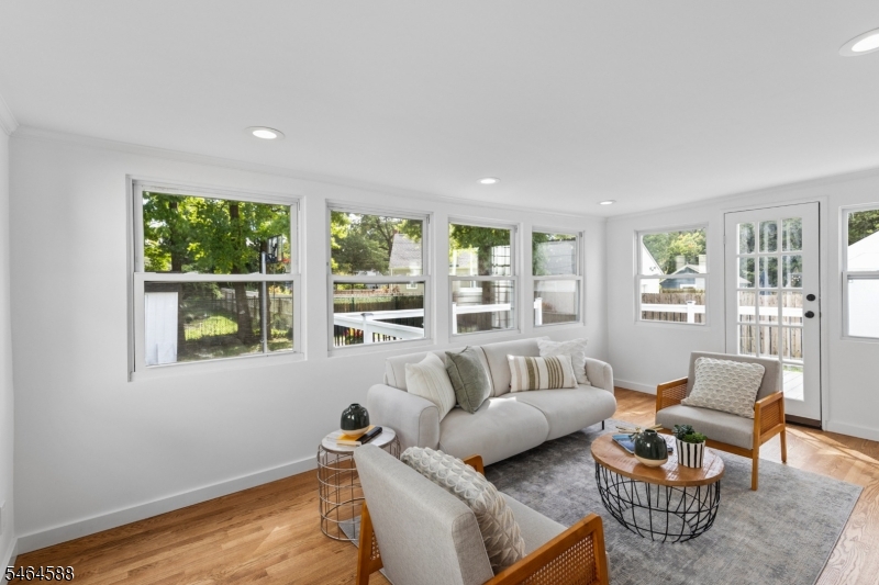 Den-SunRoom