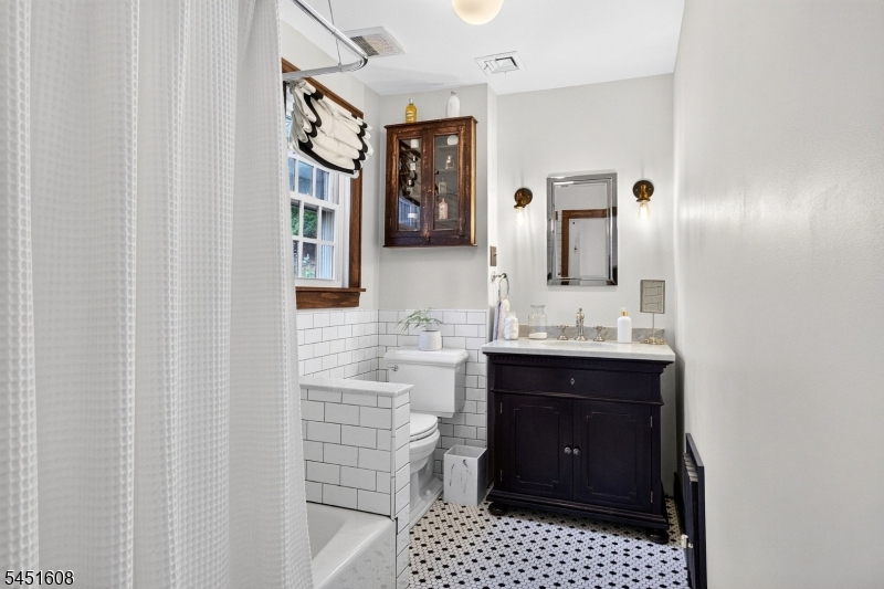full bath