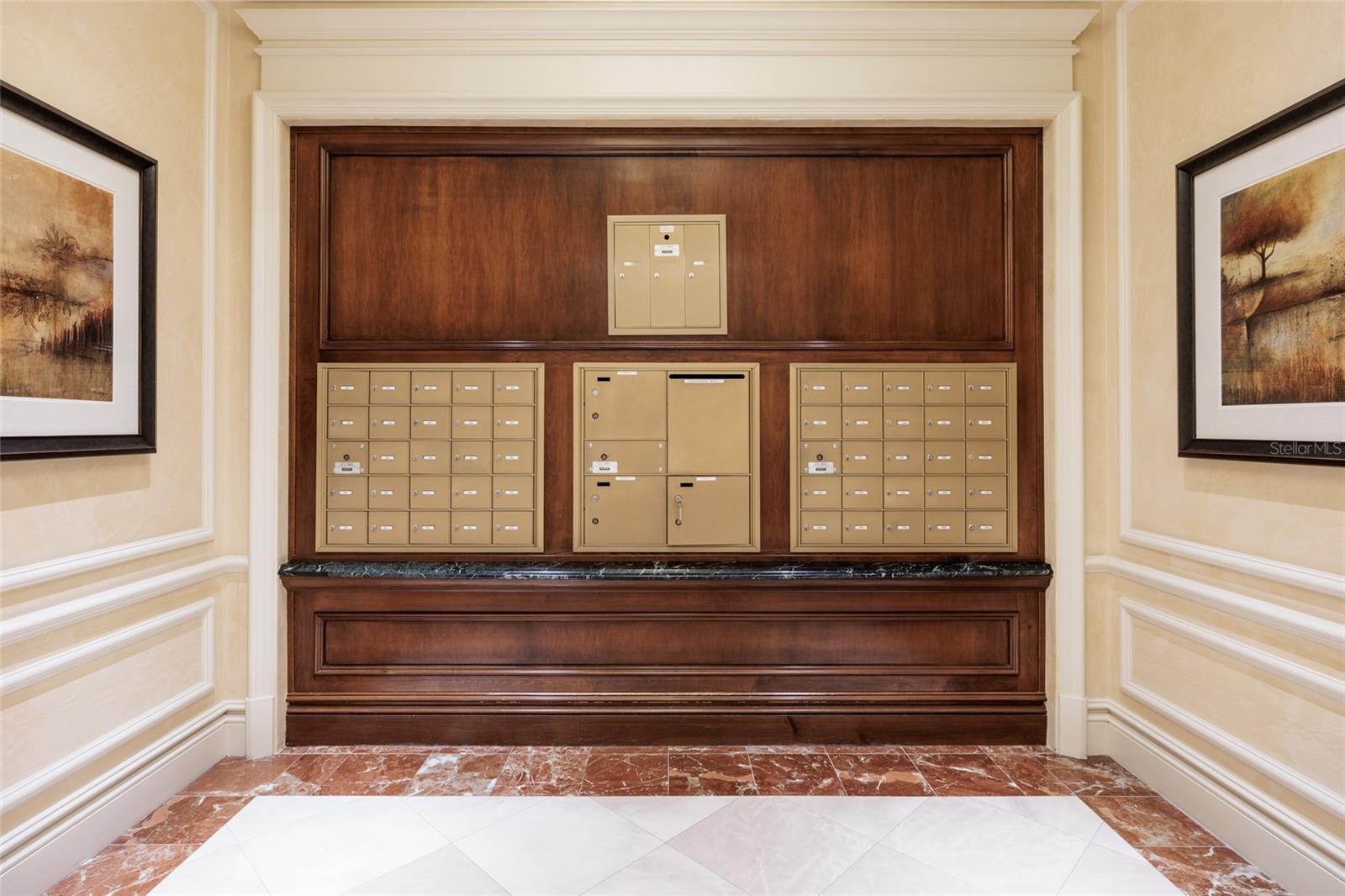 Parkshore Plaza Mailboxes