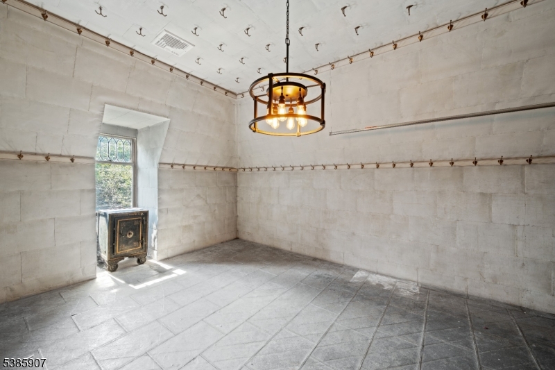 3rd Floor Tin Room