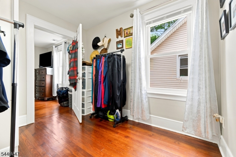 Bonus space into to Bedroom