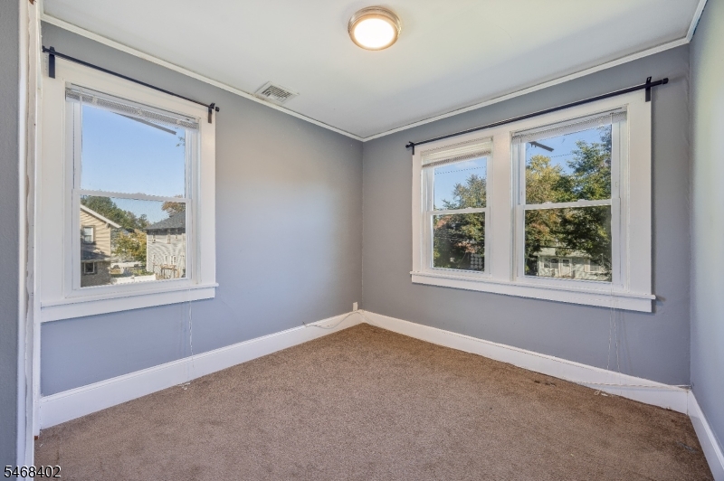 3 BEDROOM
