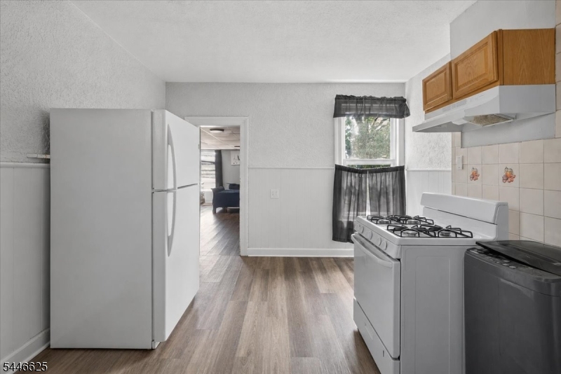 2nd fl kitchen