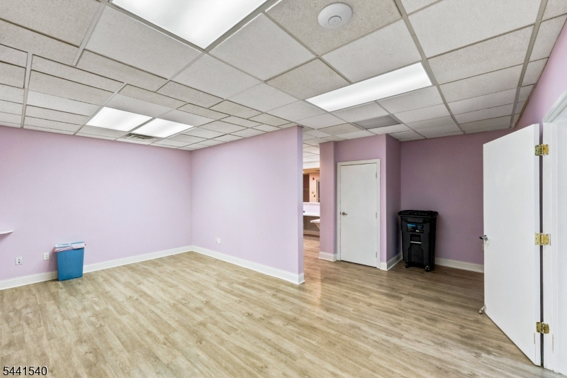 upper level room 2