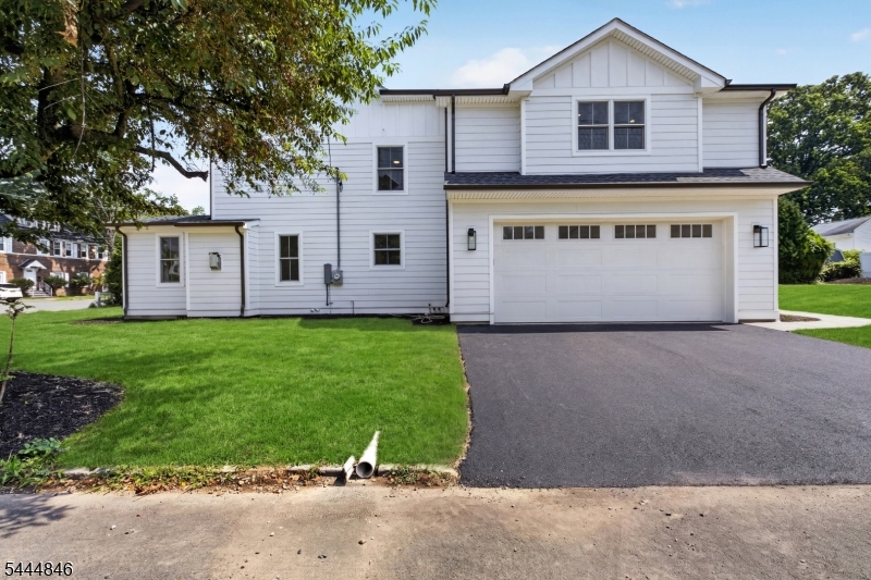 Side Lawn & Drive Enhanced