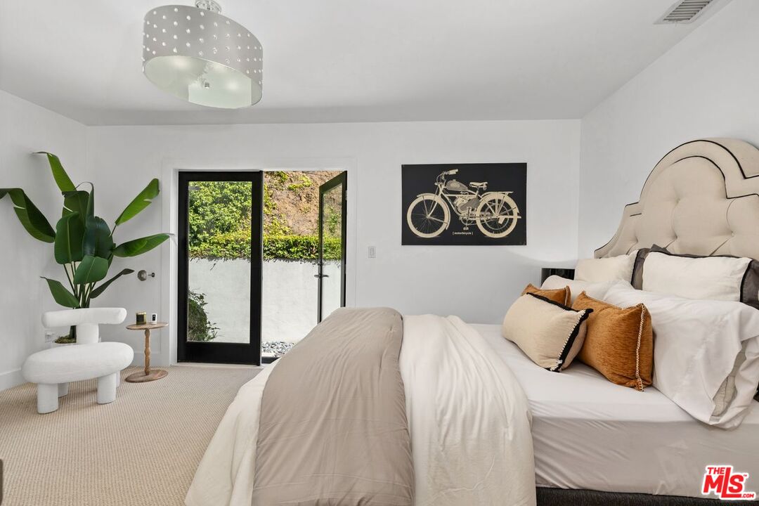 Beautiful guest bedroom