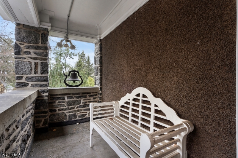 Juliette Balcony