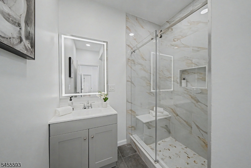 Bath Apt 2