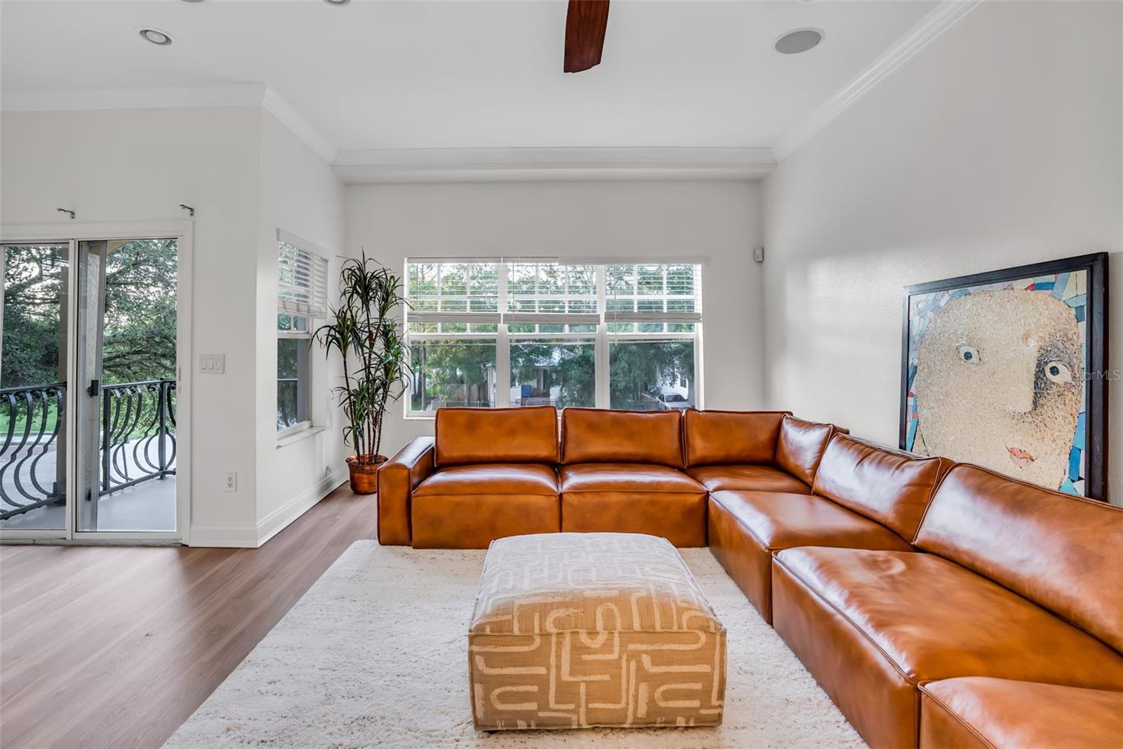 HUGE GATHERING ROOM