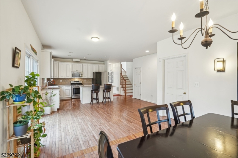 Breakfast Room to Kitchen