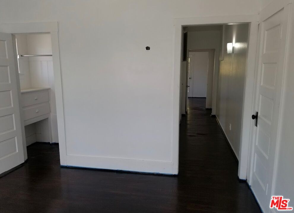 6640 Bedroom p3
