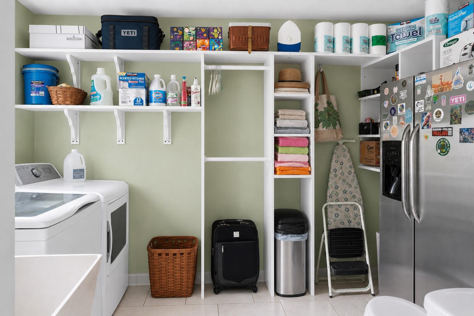 Laundry/ Powder room