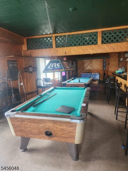 Bar/ Grill