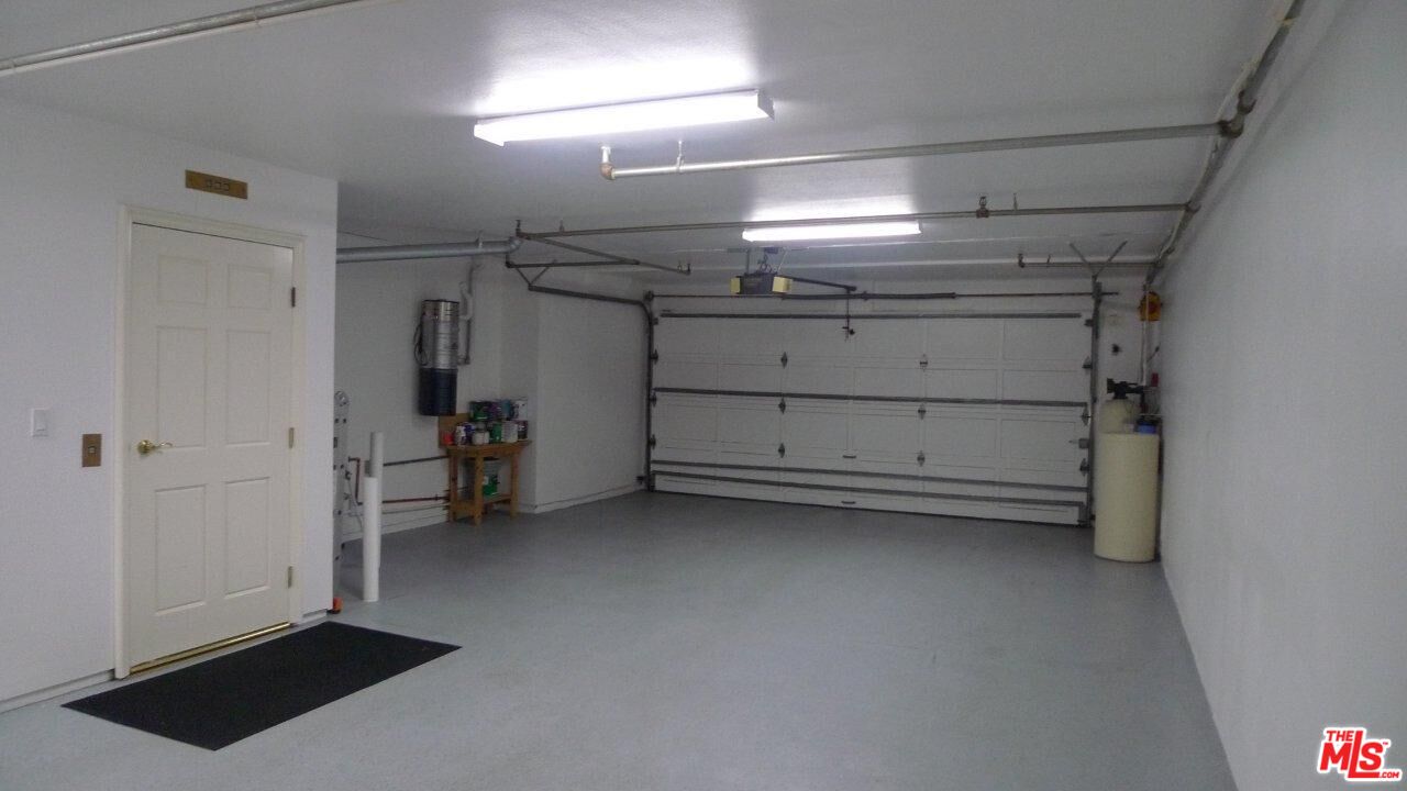 3 Car Garage
