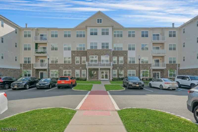 644 Lorhan Building