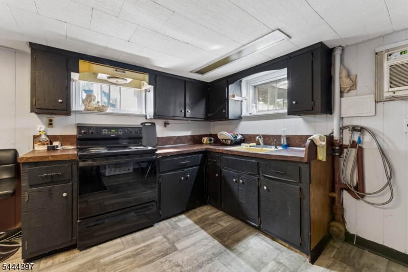 Basement kitchen