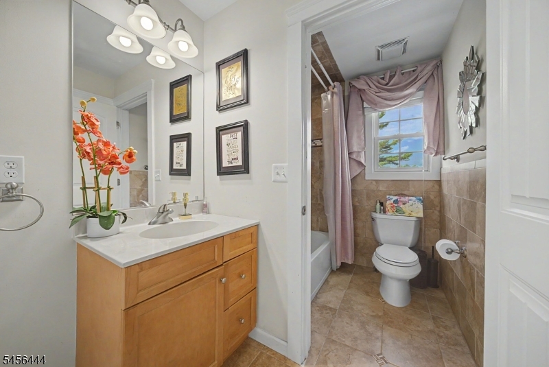 Upstairs bathroom
