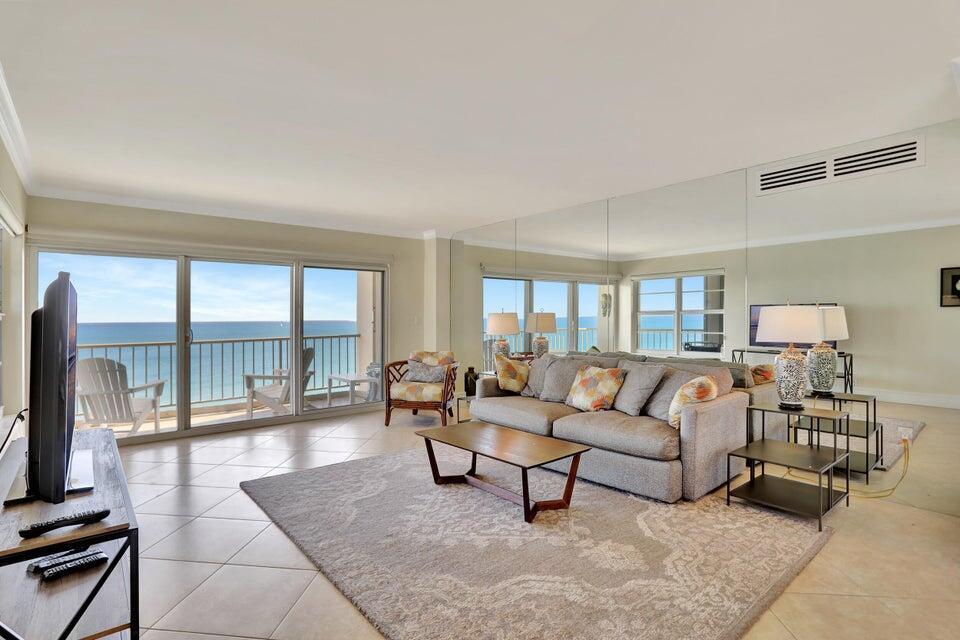 Amazing direct ocean view!