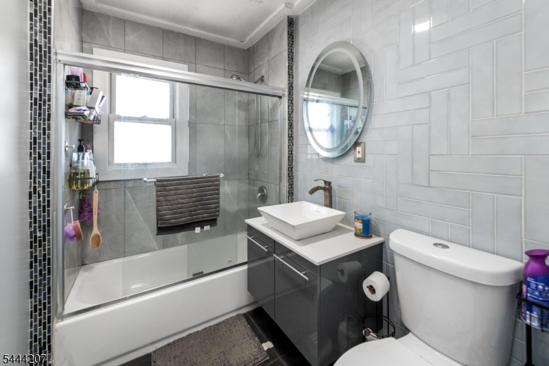 Unit #2 Full Bath