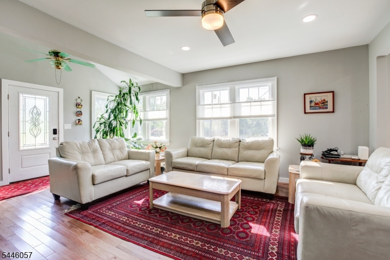 livingroom 2