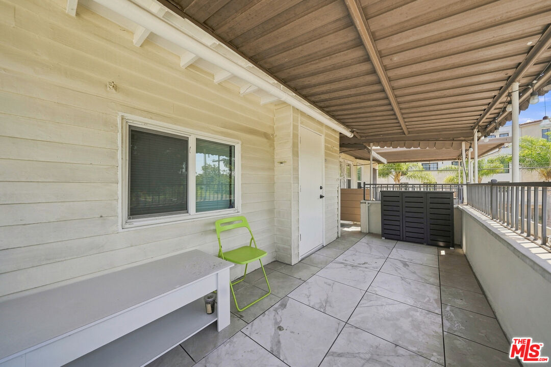 1BD Covered Patio