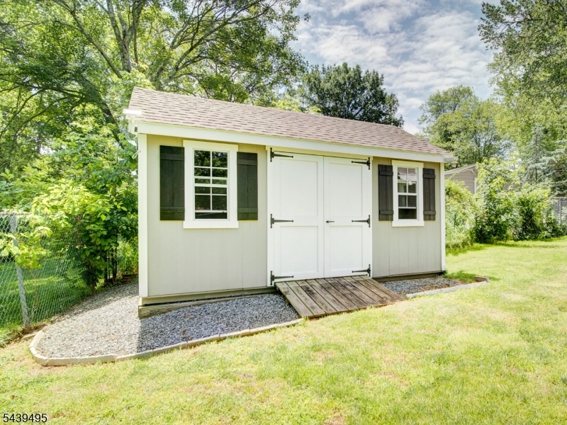 Shed