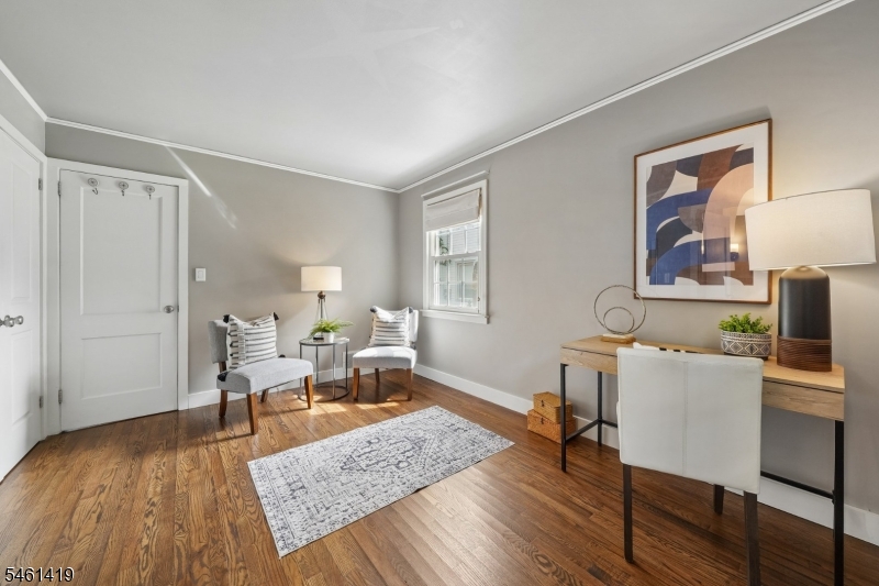 1st Floor Bedroom/Den/Office