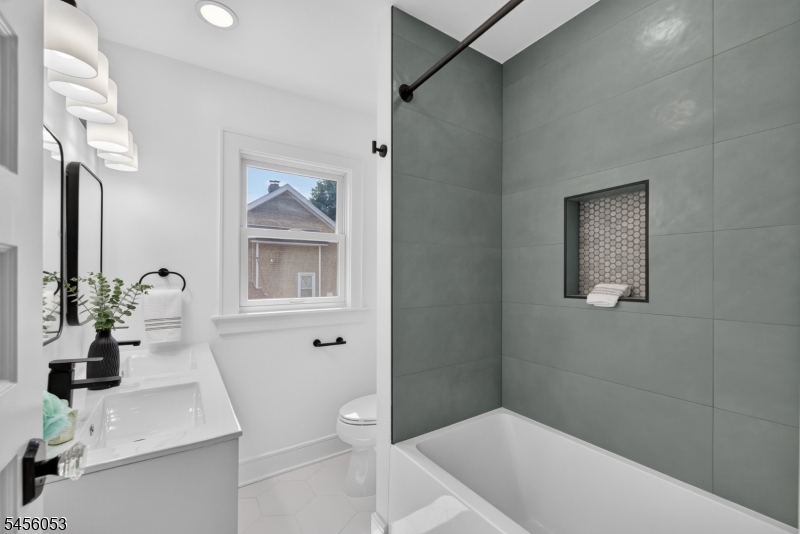 Full bathroom