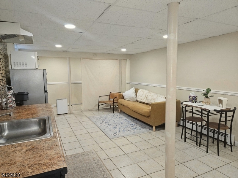 Guest suite