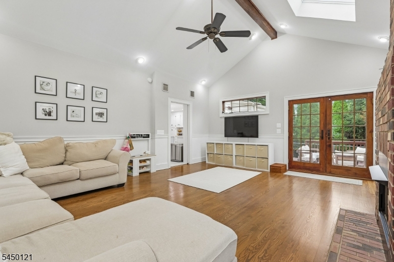 High Ceiling Family Room 2