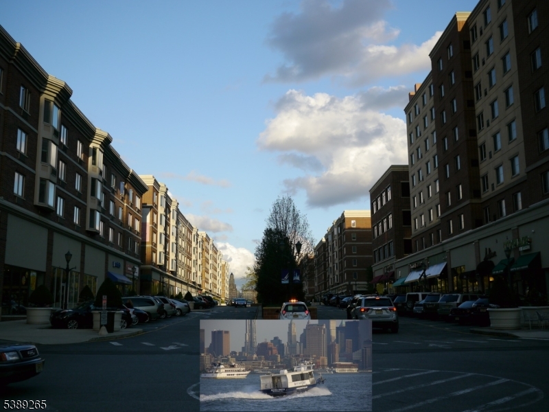 City Place Edgewater