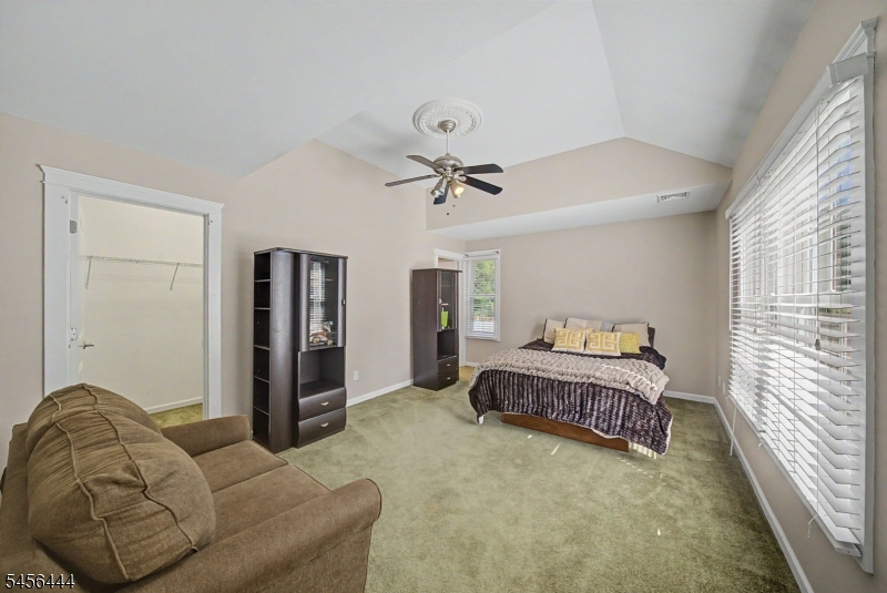 Bedroom ft en suite