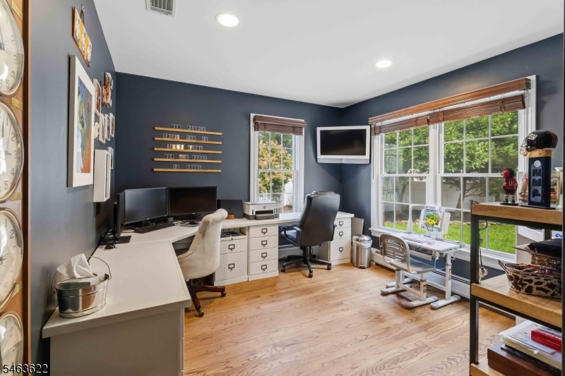 Office/ Bedroom 5
