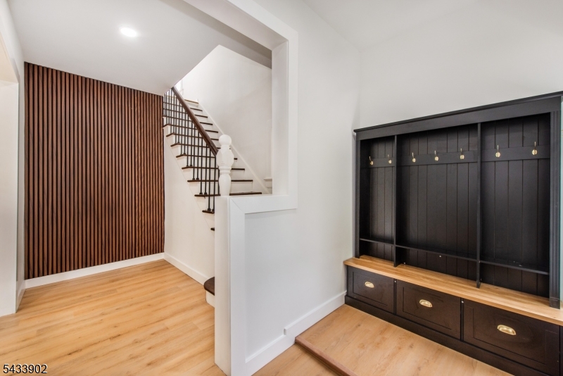 Entry Way/Mudroom