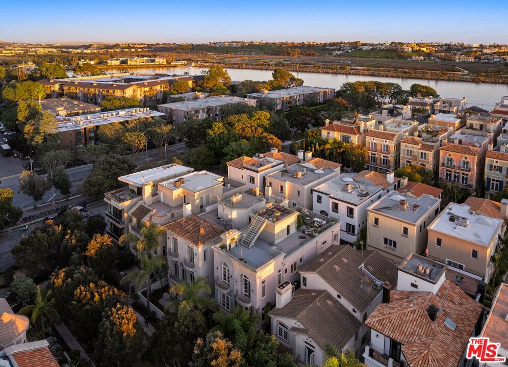 Birds Eye View