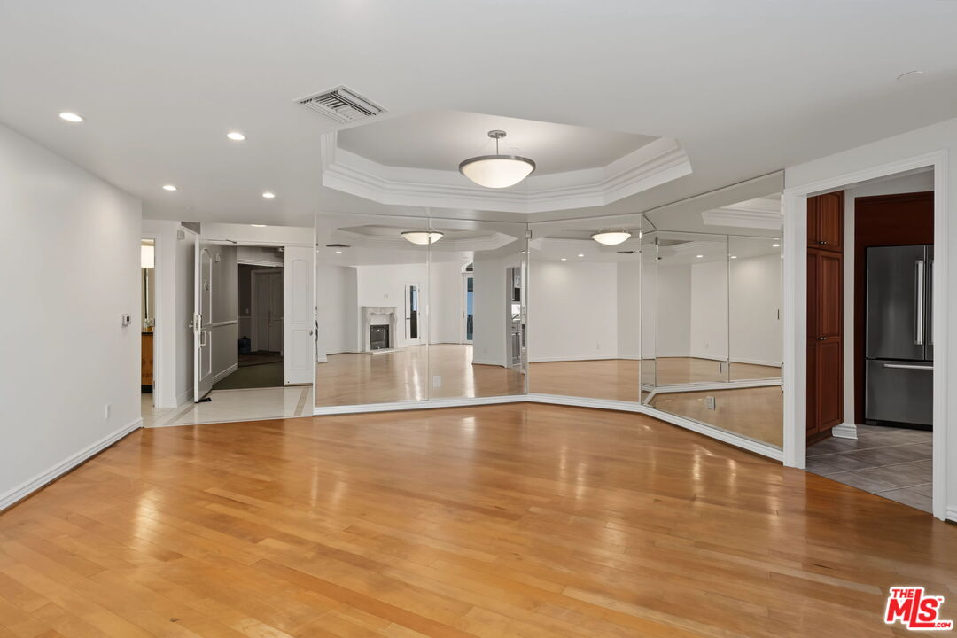 Dining Area 2